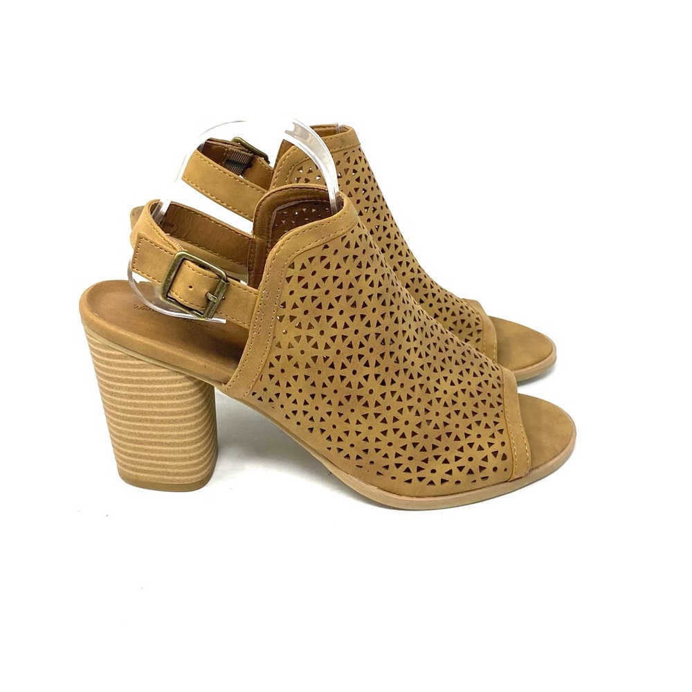 Universal Thread Sandals - Picture 4 of 7